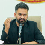 प्रधानमन्त्रीको अभिव्यक्तिपछि संसद् अवरुद्ध, निकासका लागि संवादको आवश्यकता